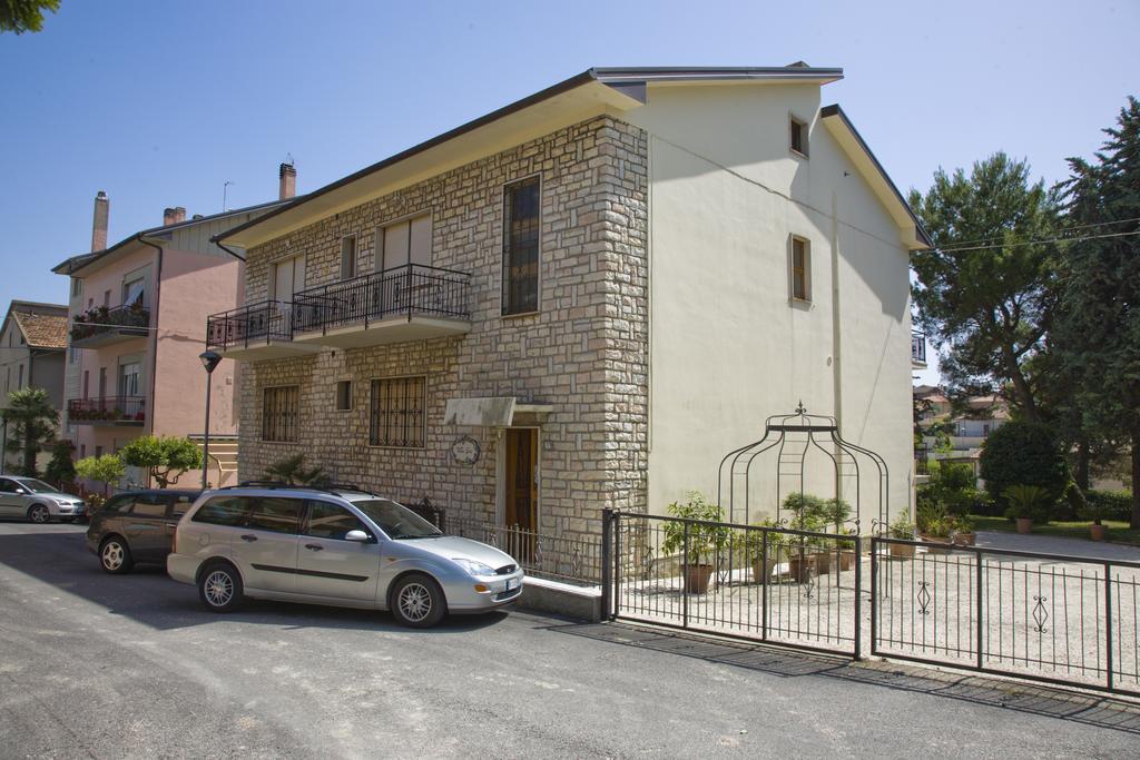Guest House Villa Eva Sirolo Esterno foto